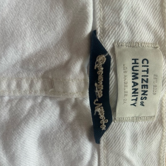 Citizens of humanity white shorts size 25 - Picture 1 of 4
